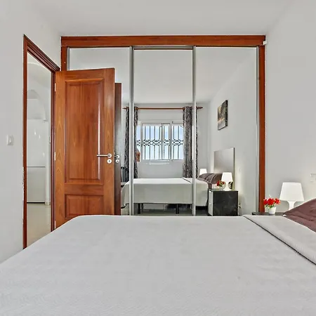 Incredible Sunset Apartment, Huge Terrace, Parking, Air C Apartament Costa Adeje (Tenerife)