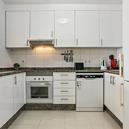 Incredible Sunset Apartment, Huge Terrace, Parking, Air C *